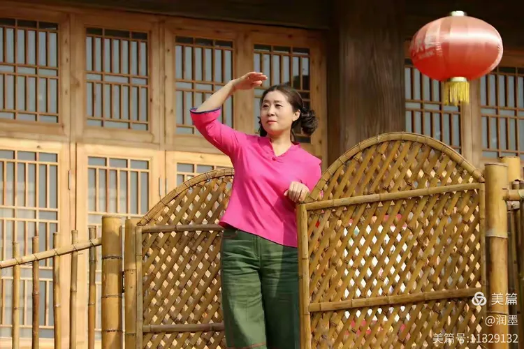 怀旧演绎:勤快的农家媳妇